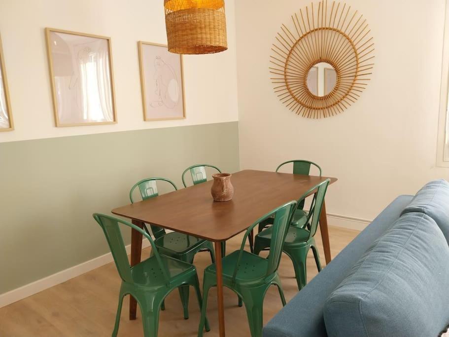Charmant Appartement 3 Chambres Et Terrasse Eyragues エクステリア 写真
