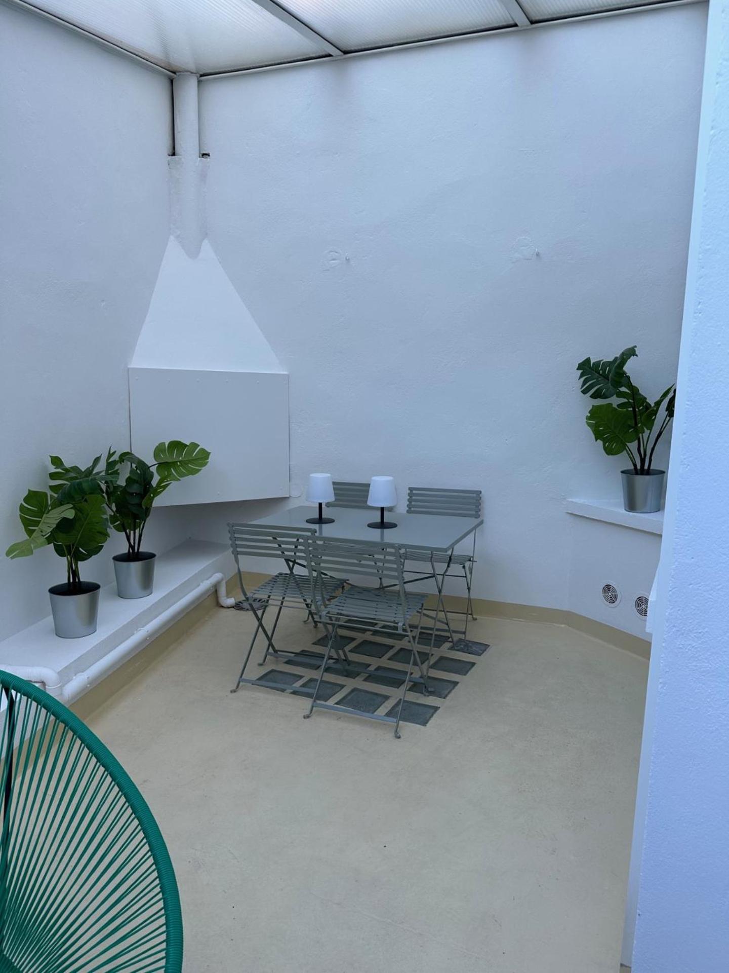 Charmant Appartement 3 Chambres Et Terrasse Eyragues エクステリア 写真